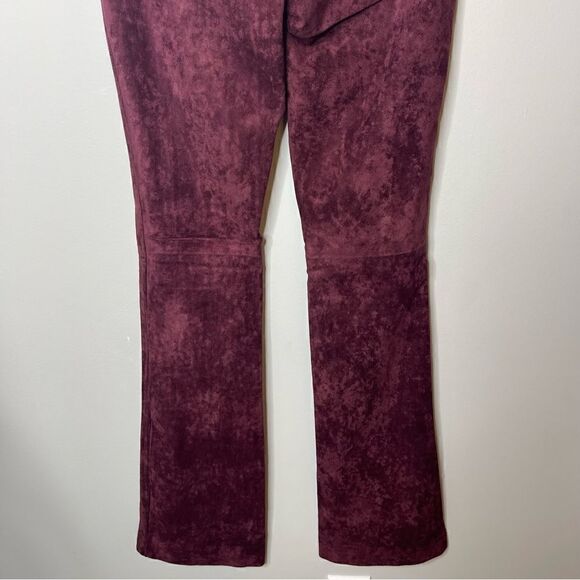 - Blank NYC New Bordeaux Faux suede Flare pants - Picture 11 of 11